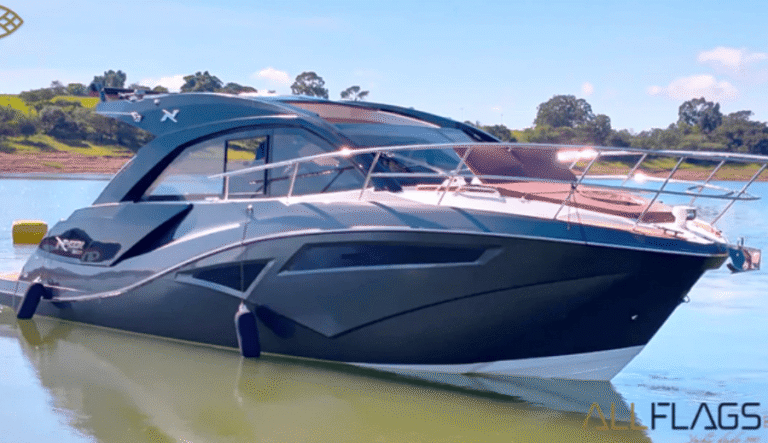 Barcos seminovos para famílias